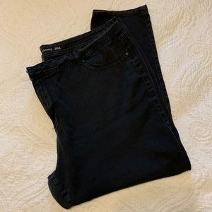 Avenue Denim Skinny Jeans